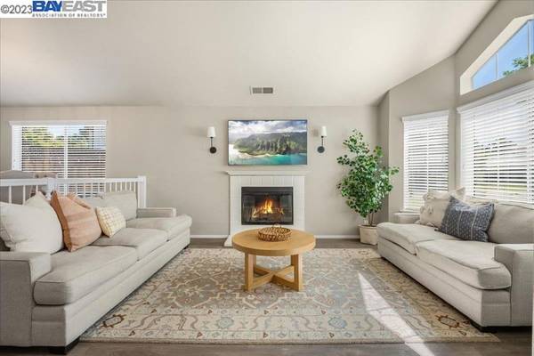 Tracy, CA 95376,465 Silvertail Pl