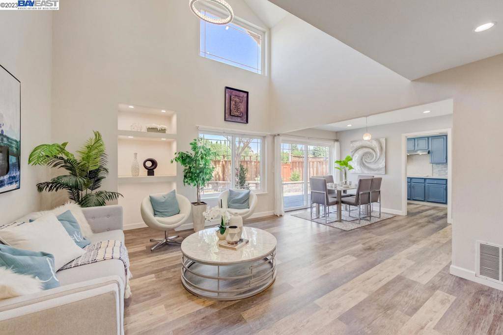 San Ramon, CA 94583,10034 Foxboro Cir