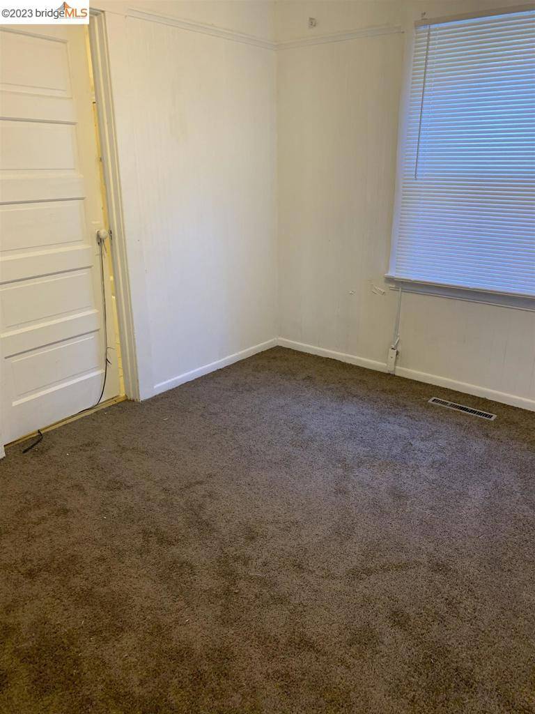 Oakland, CA 94602,1655 E 32Nd St