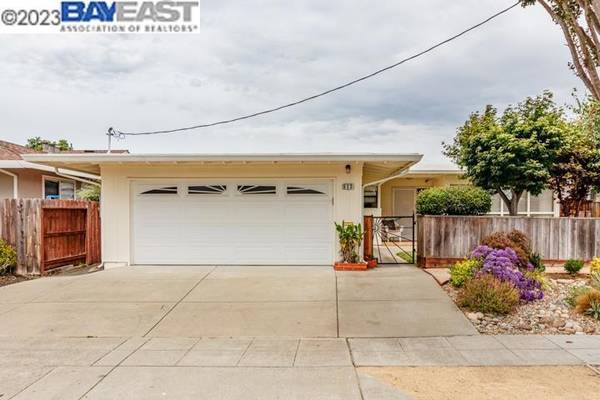 523 Lagunitas Ln, Hayward, CA 94544