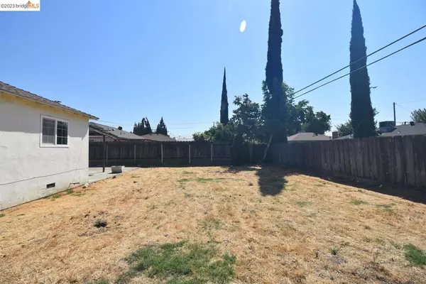 Ceres, CA 95307,2417 Louise Ave