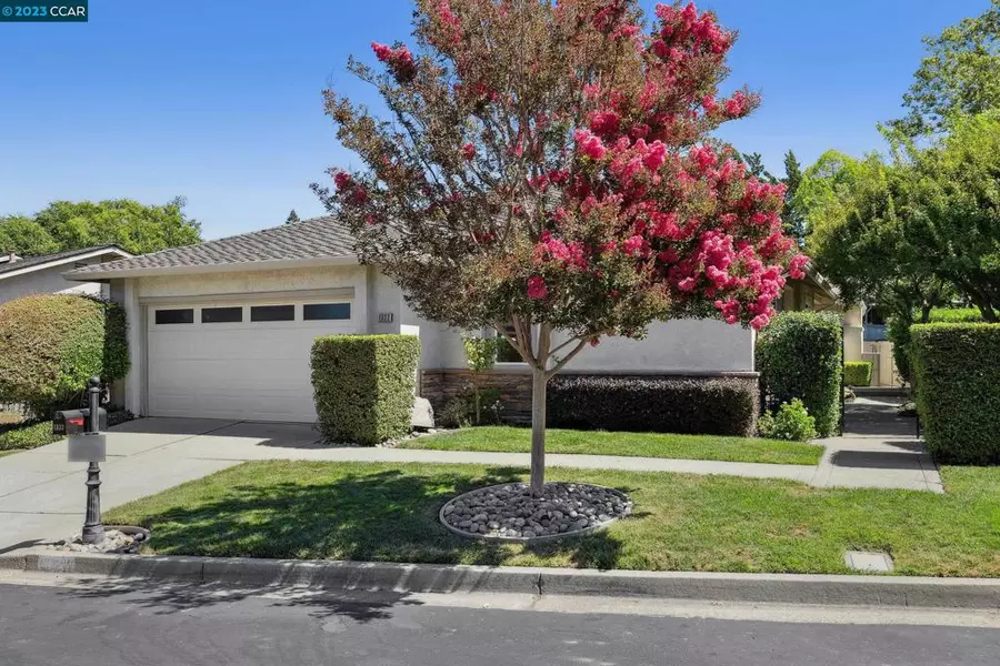 1922 W Rancho Verde Cir, Danville, CA 94526-6220