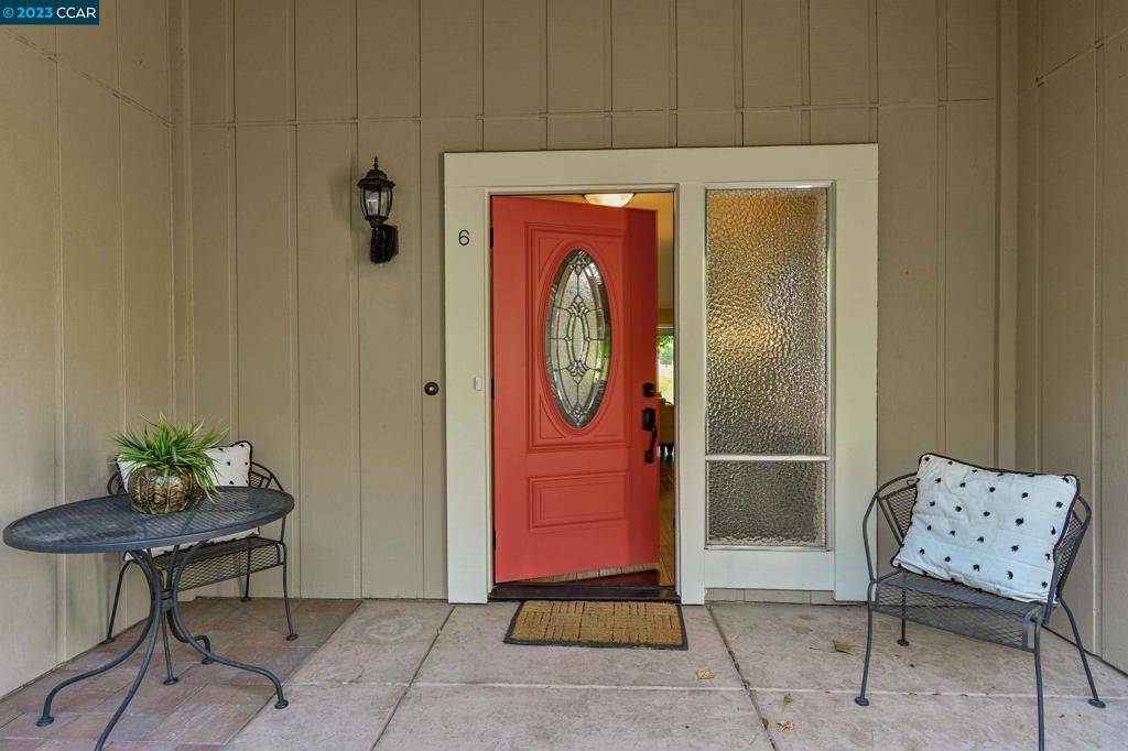 Walnut Creek, CA 94595,985 Terra California Dr #6