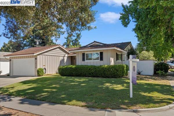 Fremont, CA 94536,36778 Oak St