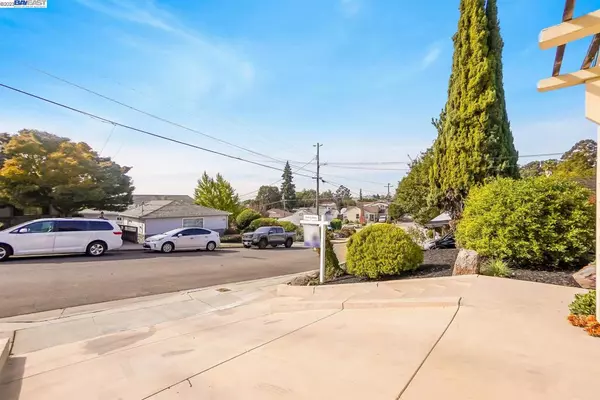 Castro Valley, CA 94546,4822 Kathleen Ave