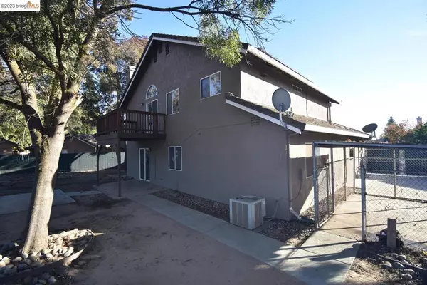 Riverbank, CA 95367,6037 Willow Creek Ct