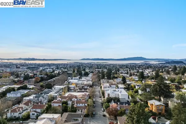 Berkeley, CA 94709,2634 Virginia St #24