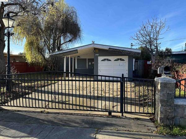 2753 Illinois, East Palo Alto, CA 94303