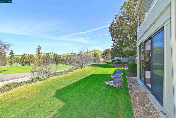 Walnut Creek, CA 94595,2708 Tice Creek #4