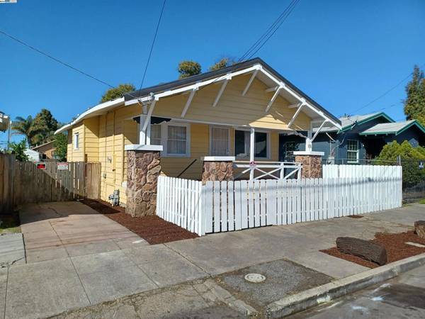 7007 Lockwood,  Oakland,  CA 94621