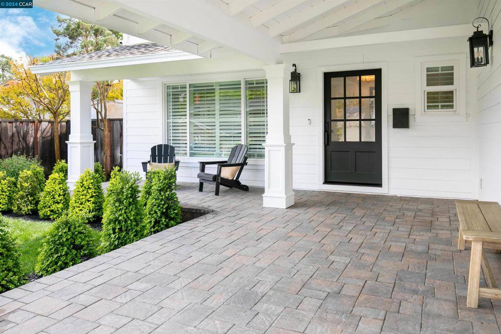 Walnut Creek, CA 94596,2366 Dapplegray Ln