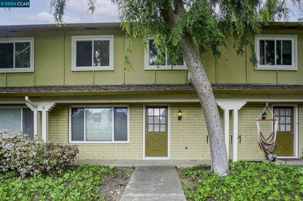 57 Fountainhead Ct, Martinez, CA 94553