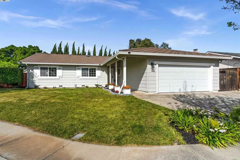 Newark, CA 94560,38374 Jacaranda Ct