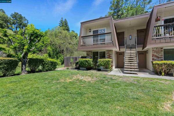 146 Ascot Ct #1, Moraga, CA 94556