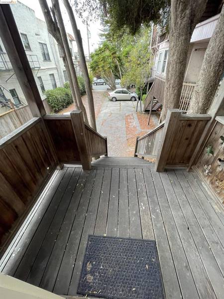 1617 WALNUT ST, Berkeley, CA 94809-1605