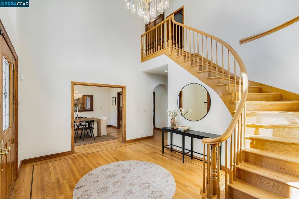 Alamo, CA 94507,91 Ircal Court