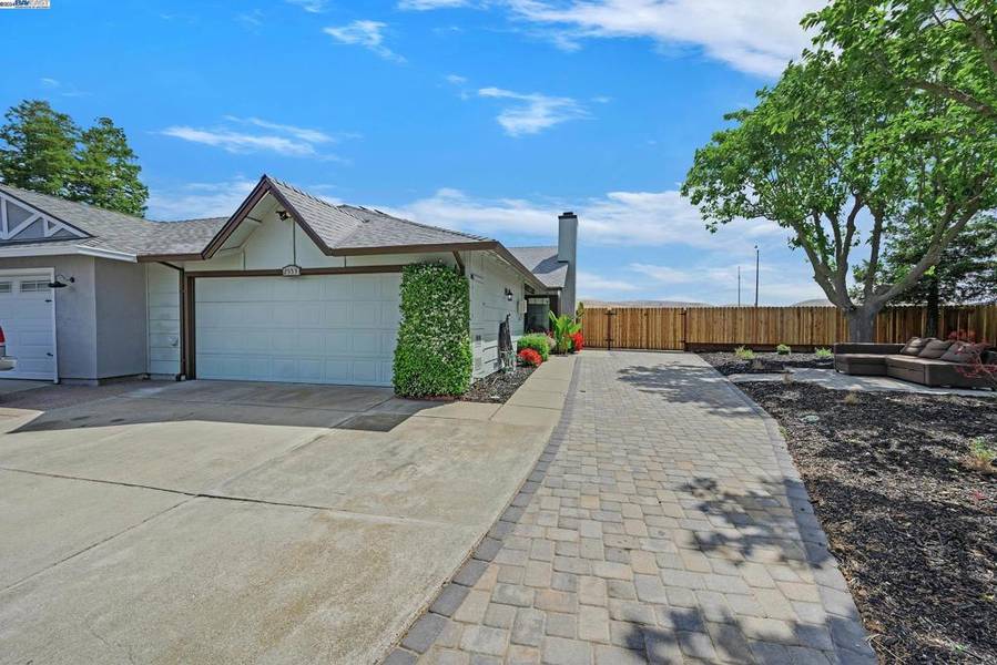 2553 Spyglass Hills Rd, Livermore, CA 94551