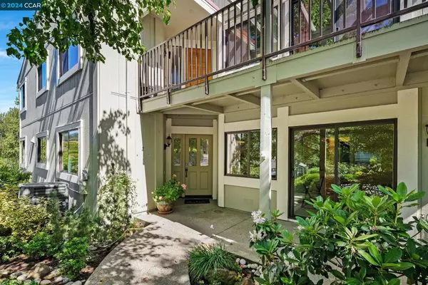 3182 Rossmoor Pkwy #2, Walnut Creek, CA 94595