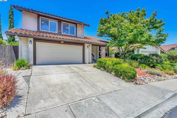 Martinez, CA 94553,2307 Oak Glen Cir