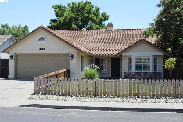 332 Clarescastle Way,  Vacaville,  CA 95688