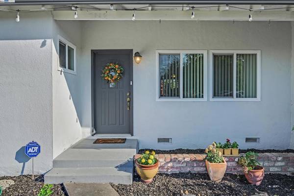 Dublin, CA 94568,7356 Glenoaks Way