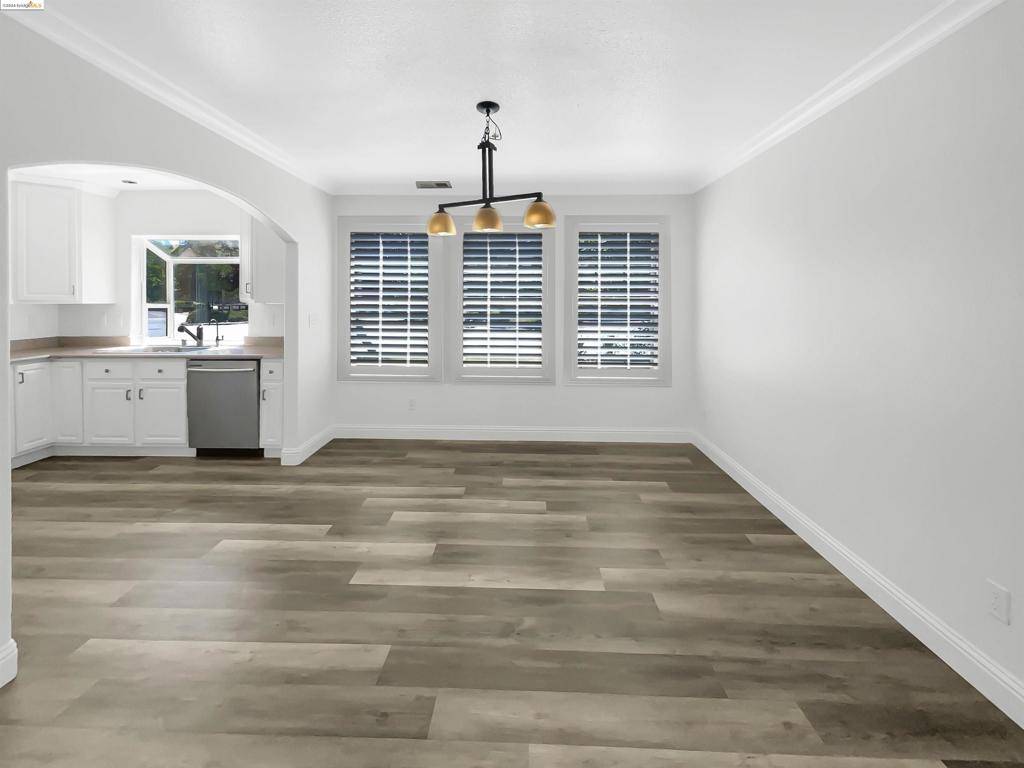 Morgan Hill, CA 95037,165 Christine Lynn