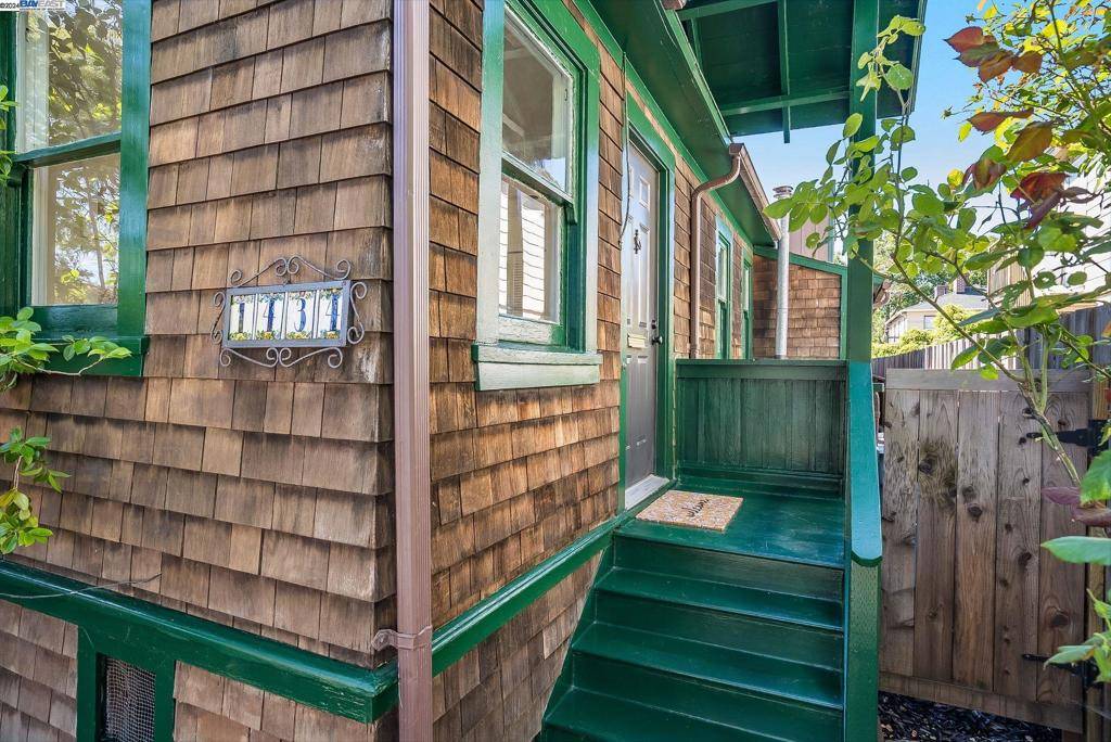 Berkeley, CA 94702,1434 Berkeley Way