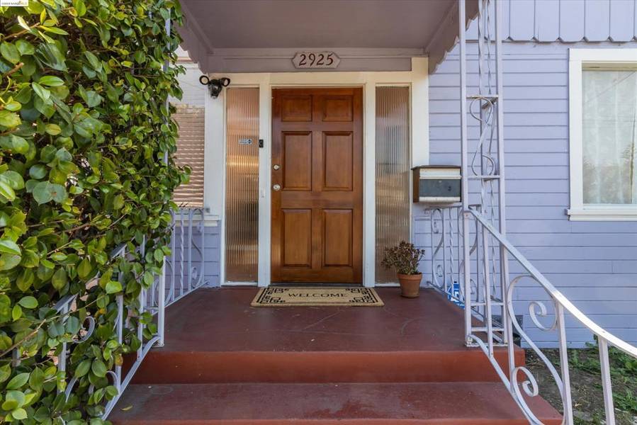 2925 Brookdale Ave, Oakland, CA 94602