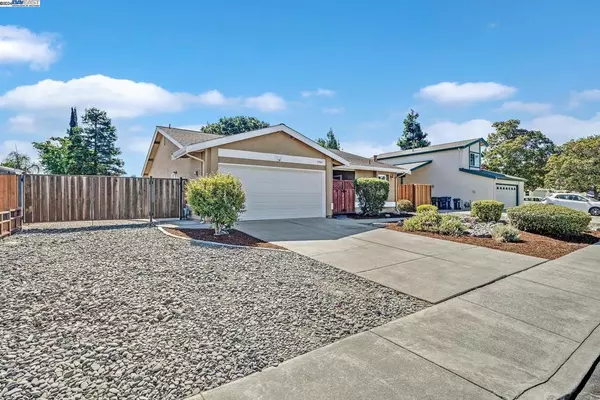 Livermore, CA 94551,4984 Lyra Ct