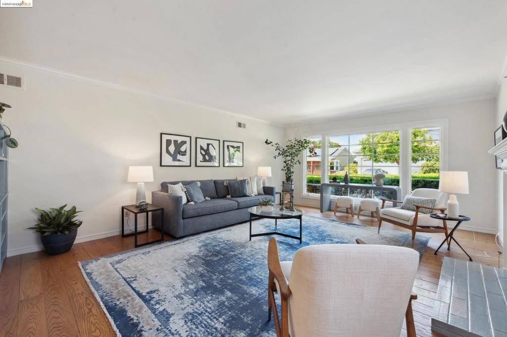 Oakland, CA 94602,5068 Dublin Ave