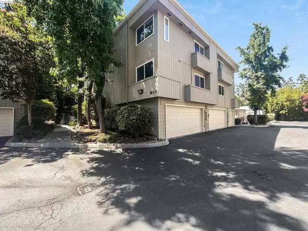 913 Apricot #C, Campbell, CA 95008