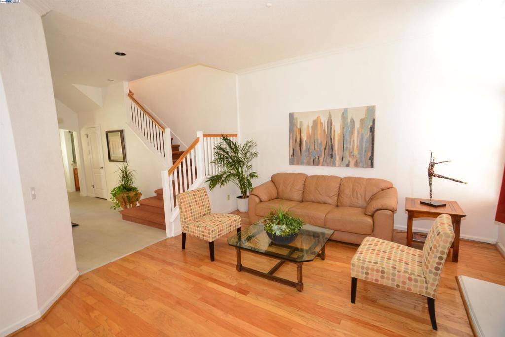Pleasanton, CA 94588-9999,3253 Verde Ct