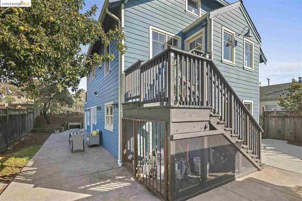 Berkeley, CA 94710,2439 Tenth St