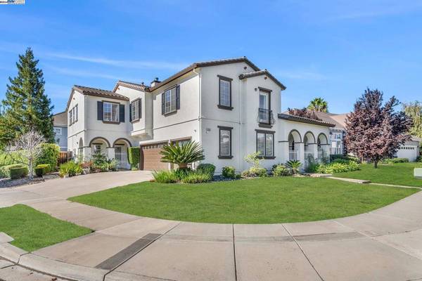 485 Lakeview Dr,  Brentwood,  CA 94513