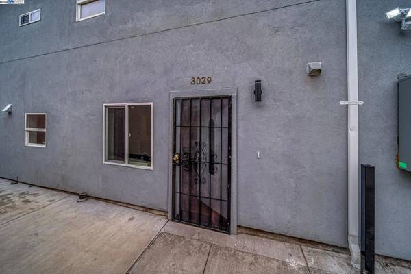 Oakland, CA 94601,3031 Logan St