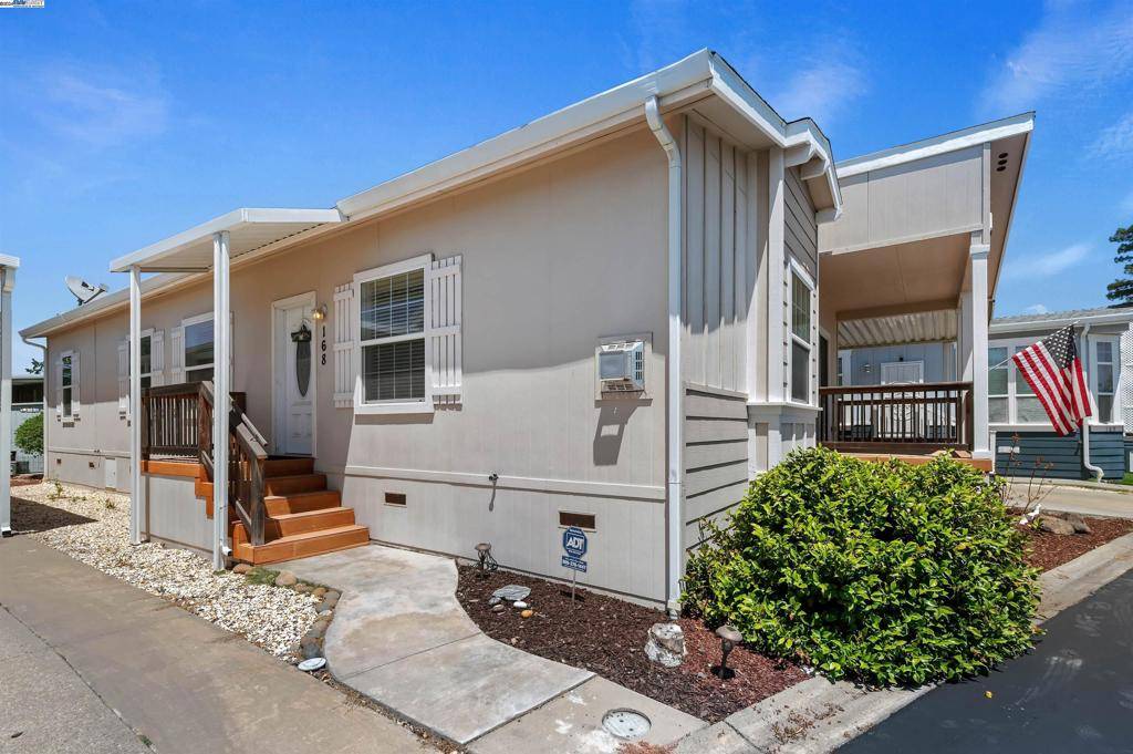 Pleasanton, CA 94566,3263 Vineyard Ave