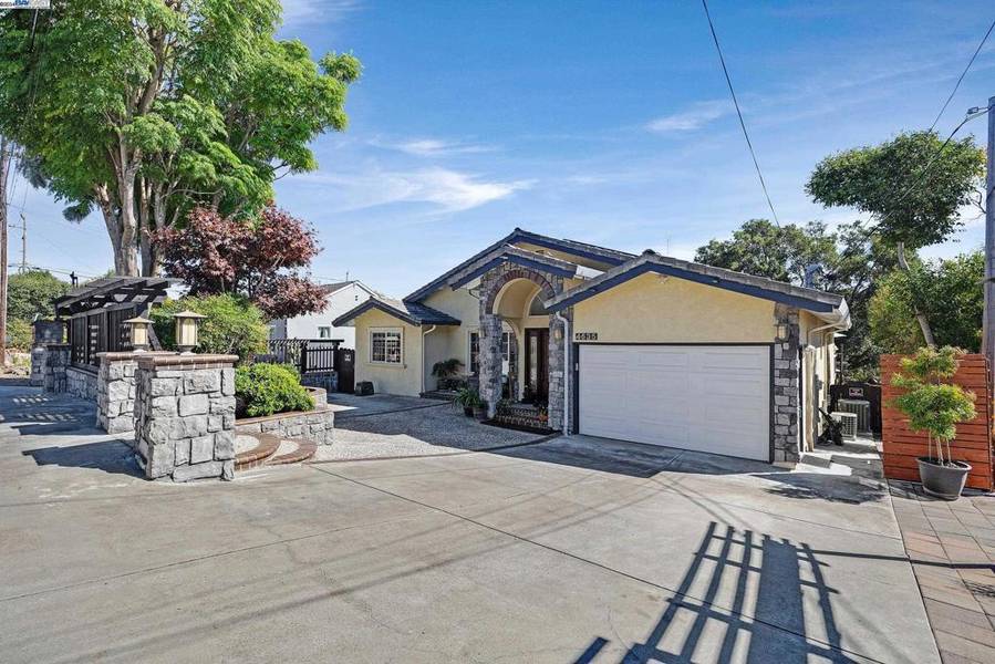 4635 Seven Hills Rd, Castro Valley, CA 94546