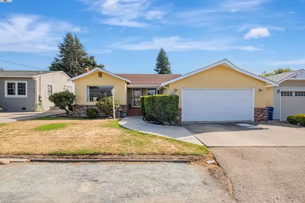 3863 Mabel Ave, Castro Valley, CA 94546