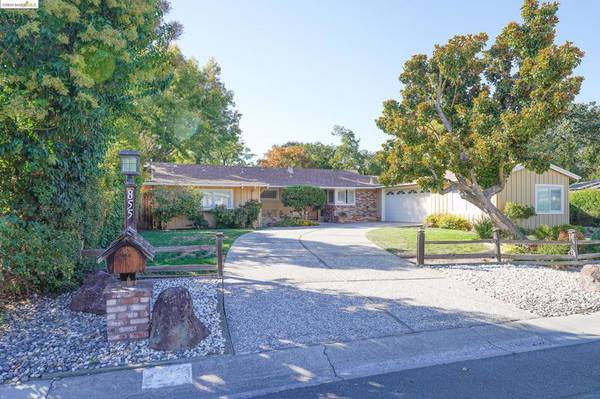 855 Avalon Ct, Lafayette, CA 94549