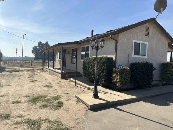 Manteca, CA 95337,28141 Two Rivers Road