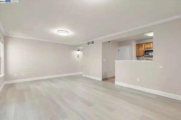 235 Reflections Dr #14, San Ramon, CA 94583