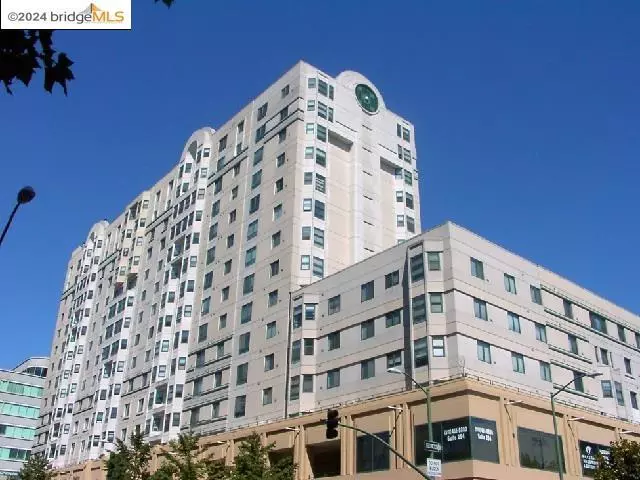 Oakland, CA 94607,988 Franklin St #601