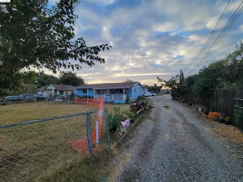 6985 Piper Rd, Bethel Island, CA 94511