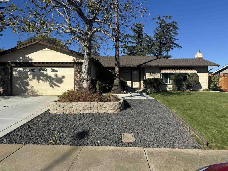 1279 Vienna St, Livermore, CA 94550