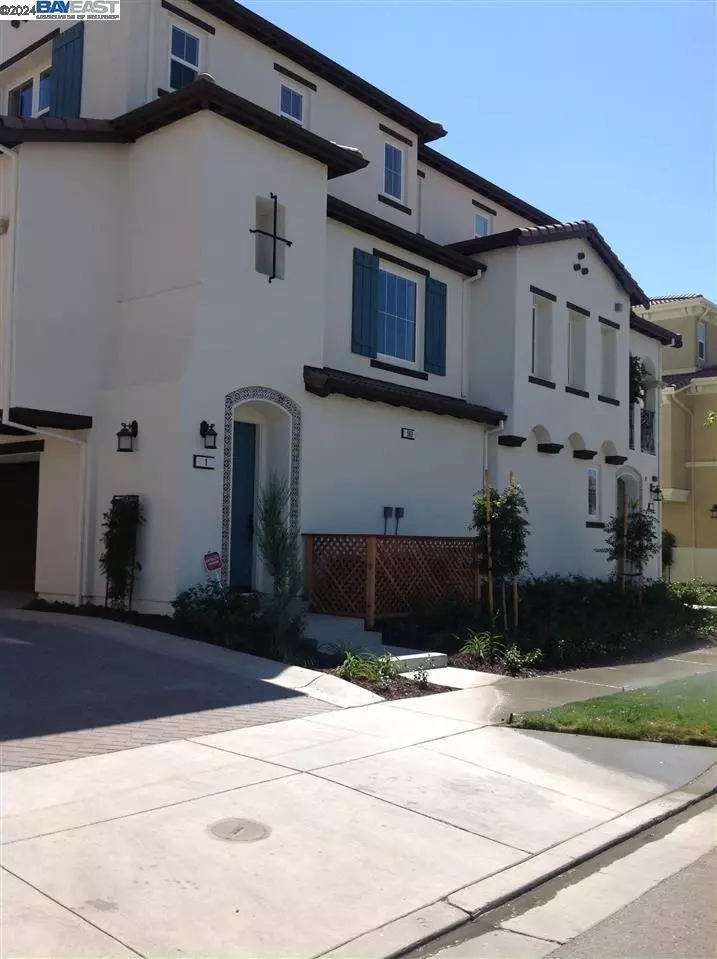 Livermore, CA 94551,563 SELBY LN