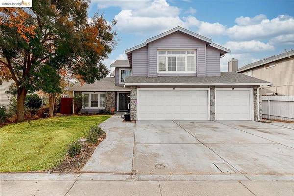 8969 Cottonwood Ln, Stockton, CA 95210