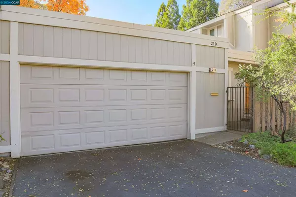 210 Valley Oak Plz, Martinez, CA 94553