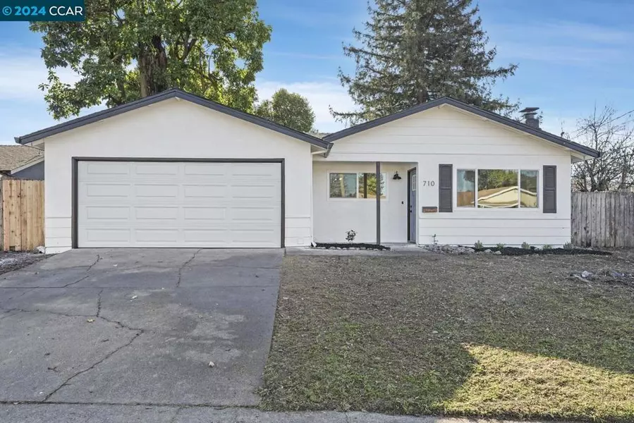 710 Hewett Street, Santa Rosa, CA 95401