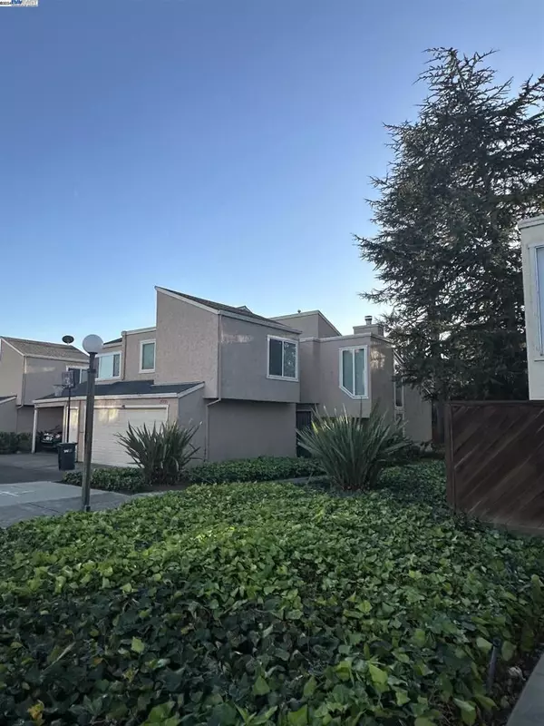 Hayward, CA 94544,27739 Pistachio Ct