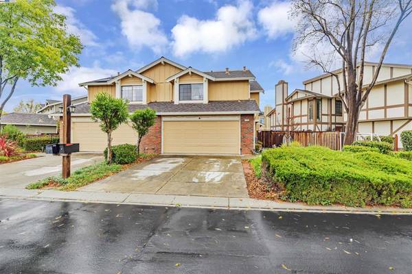 735 Folsom Cir, Milpitas, CA 95035-9085